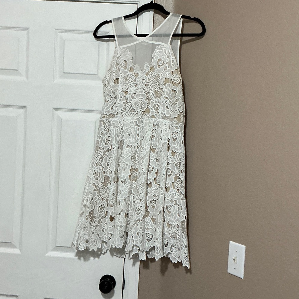 Francesca's Collections White Lace Midi Dress